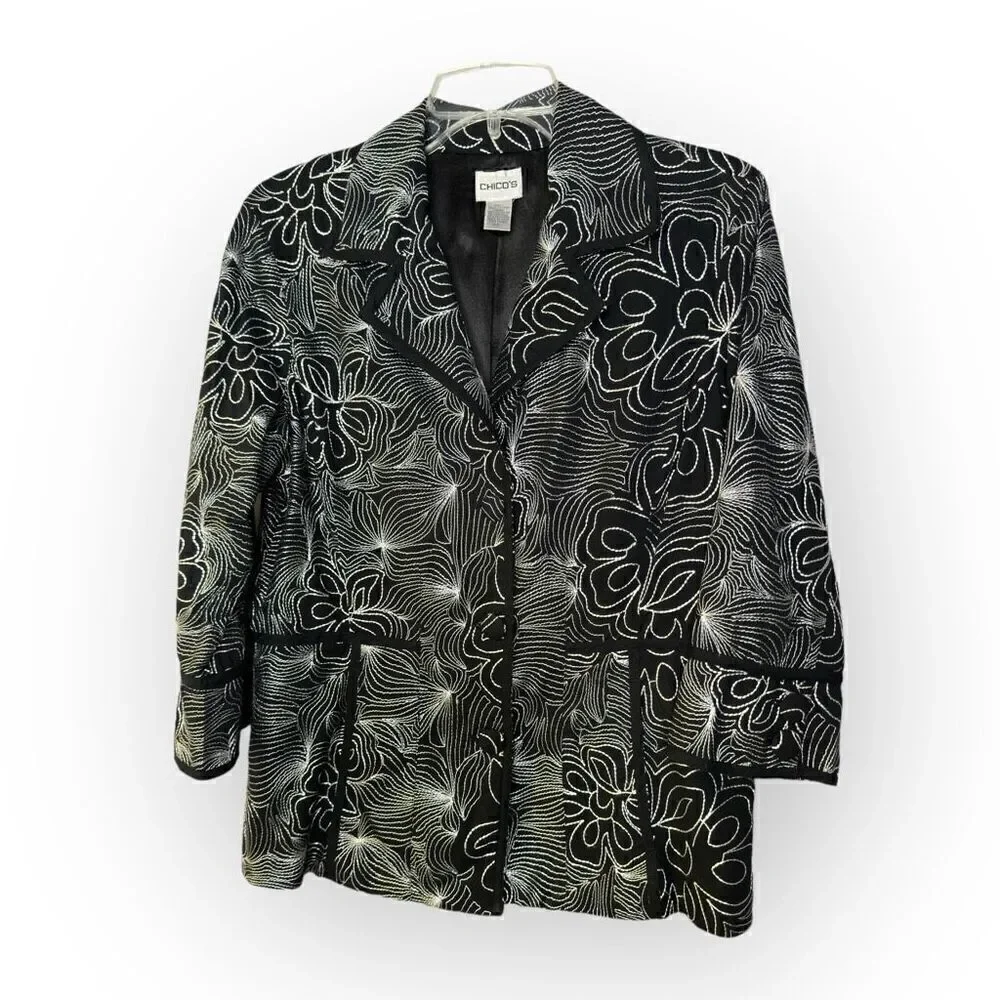 Chico's Black/white floral embroidered blazer jacket woman’s size 1